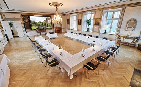 bryllup på fyn|Holckenhavn Slot på Fyn – Perfekte rammer for fest og forretning.